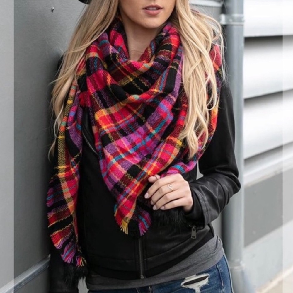 GRACE & LACE Plaid Black Pink Triangle Scarf NEW!
